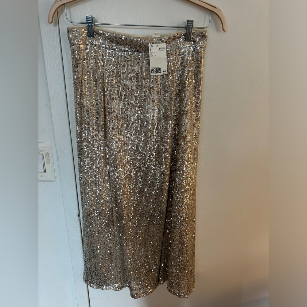 H&M Brand New Gold Skirt